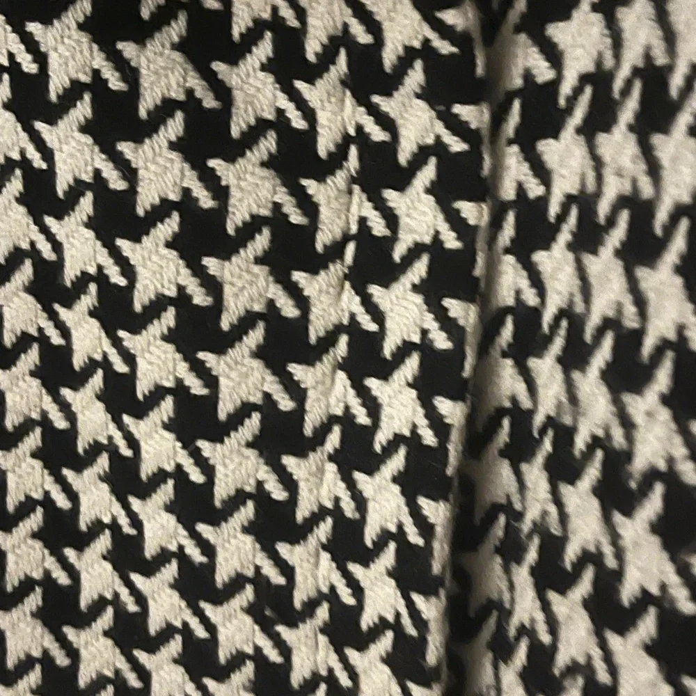 SALE🎁Talbots black and off white wool jacket/blazer in size 12. Very chic. - Picture 8 of 14